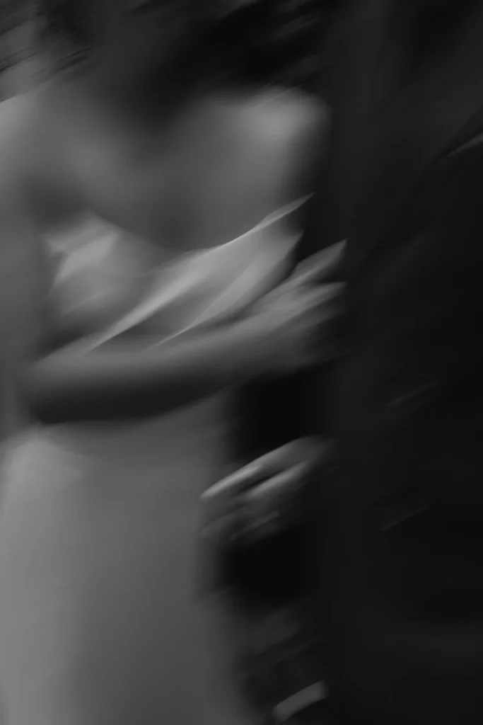 Artistic wedding photographer Provence