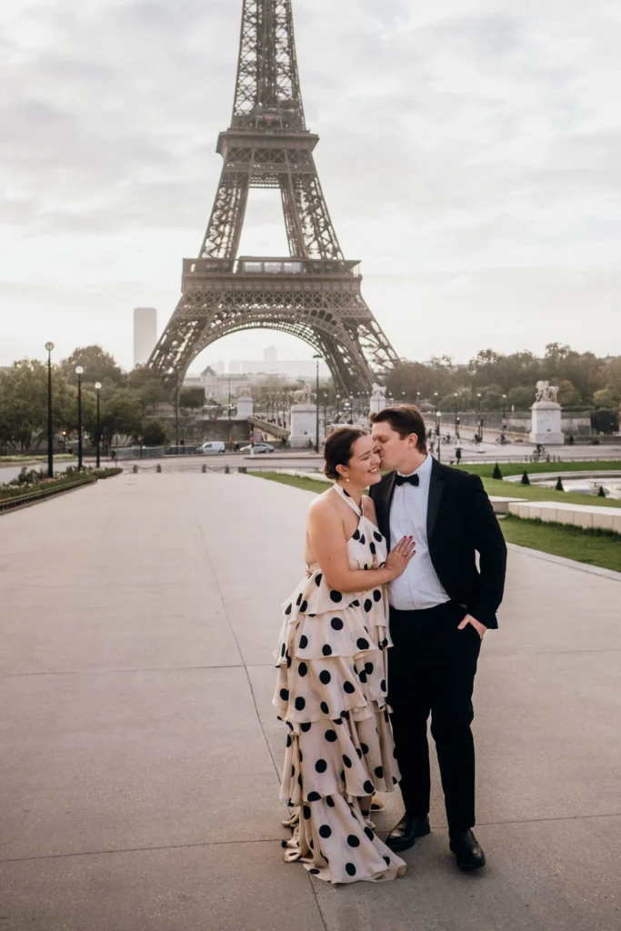 Paris couple photoshoot