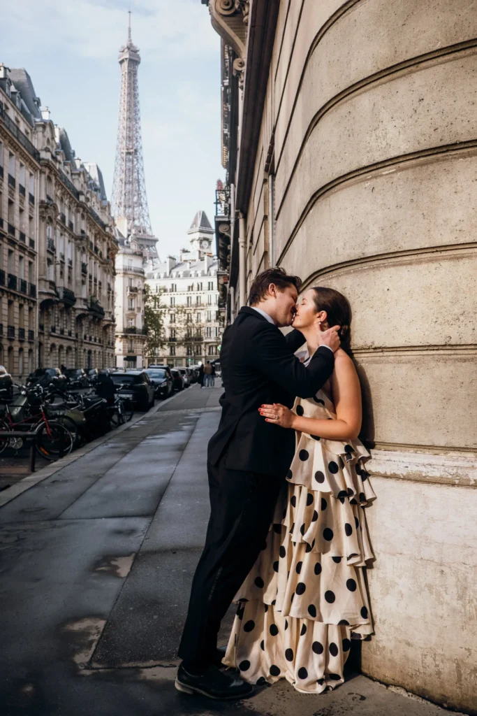 Eiffel Tower couple photoshoot