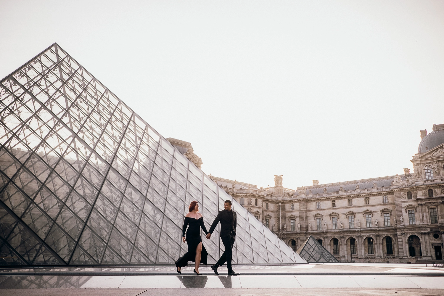 Louvre Couple Photos