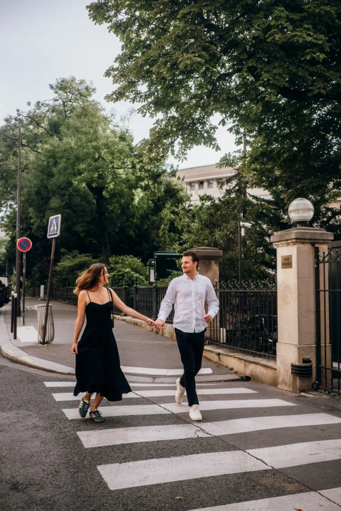 Couple running in Paris