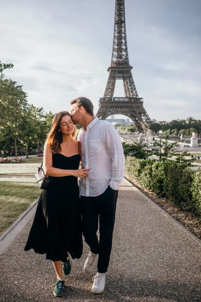 Paris summer couple photoshoot