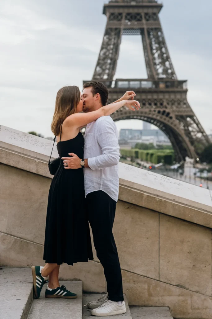 Couple kissing at Trocadero Square