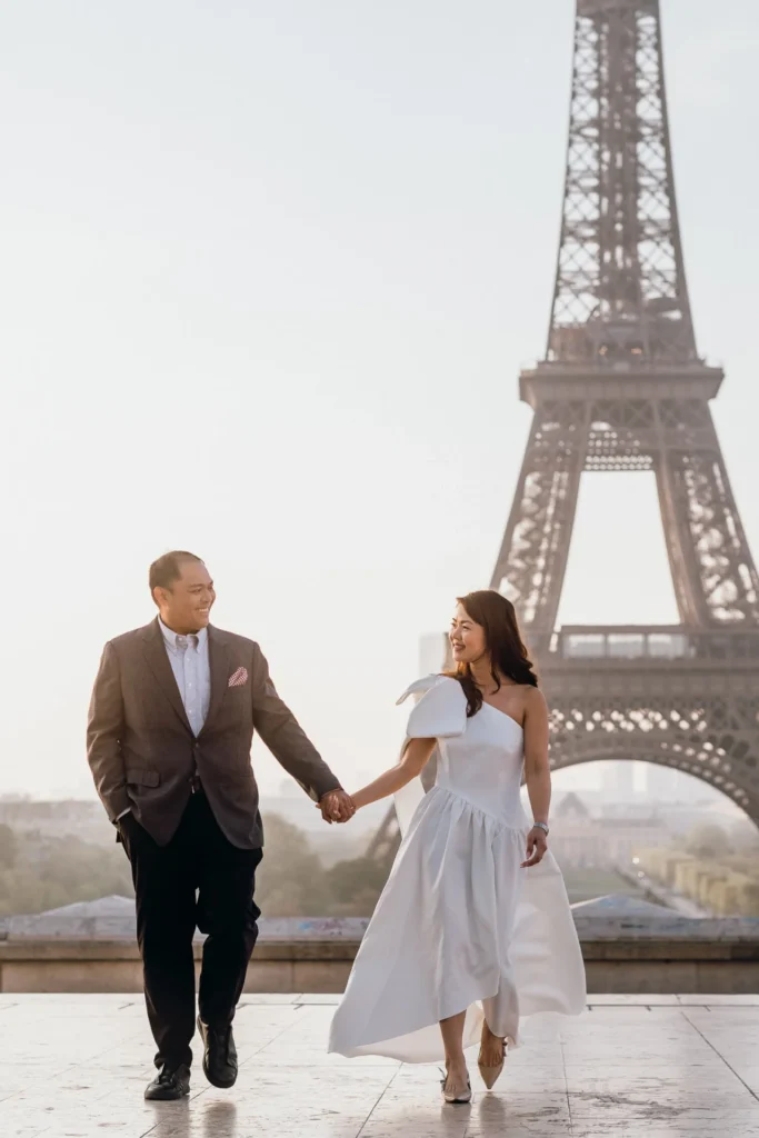 Sunrise Eiffel Tower photoshoot