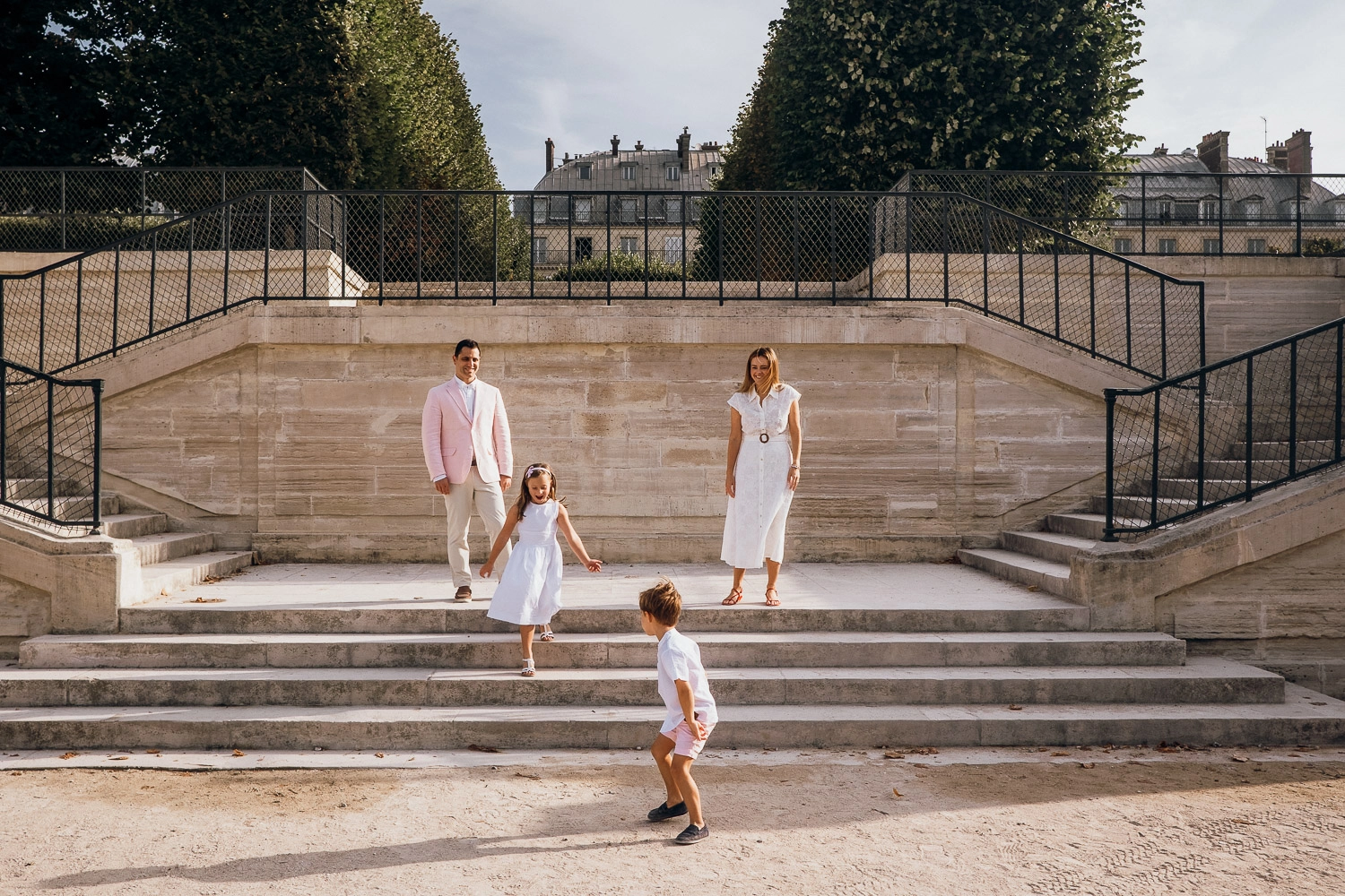 Tuileries Garden Family Photoshoot