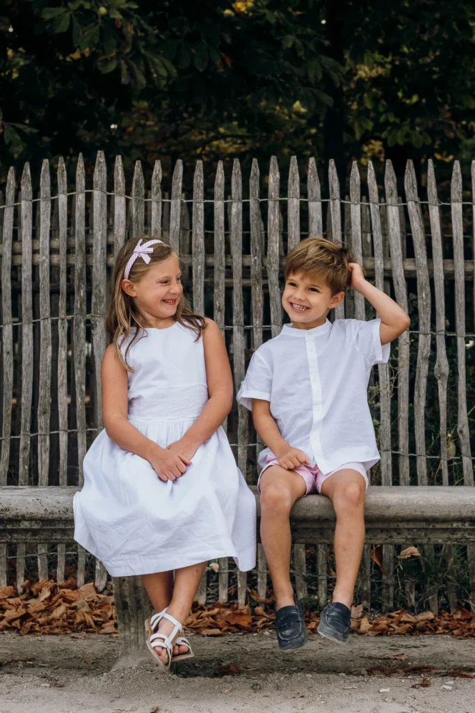 Natural family photos in Paris