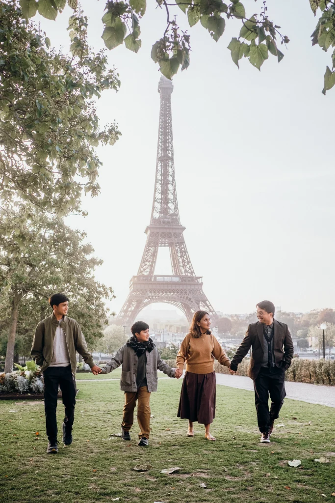 Fall Paris Family Photoshoot Outfits
