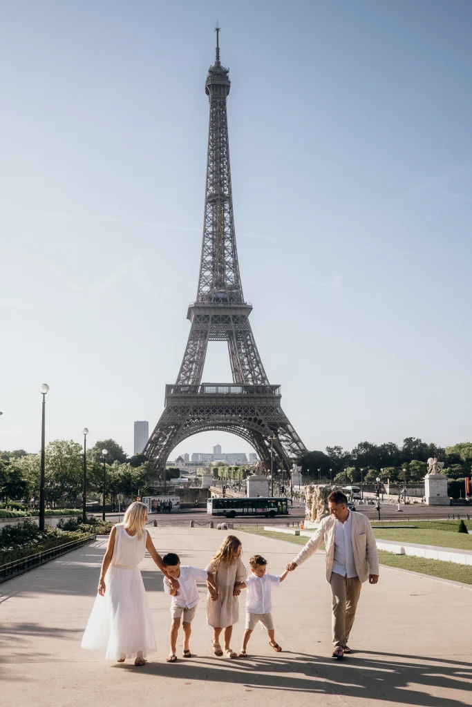 Paris family photoshoot outfit - neutral color