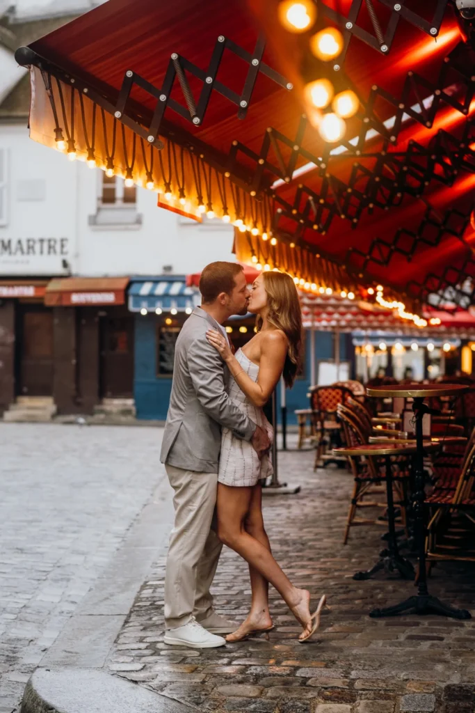 Paris photoshoot in the rain at a cafe terrace