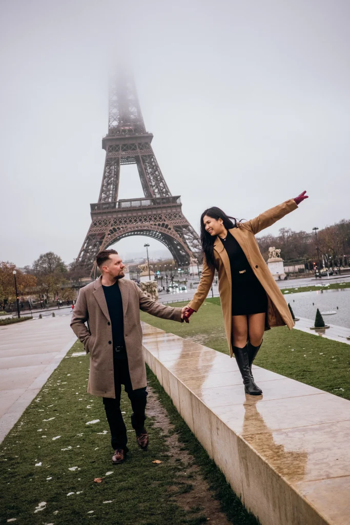 Winter Paris Couple Photoshoot Outfit