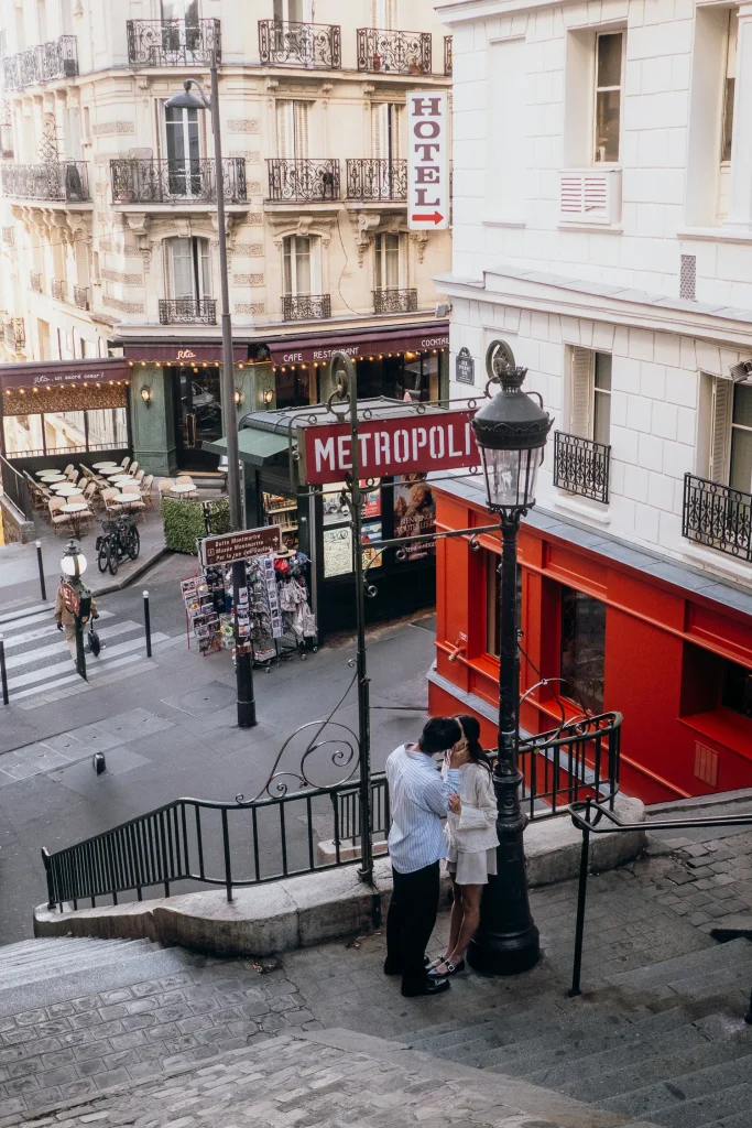 Paris proposal at Montmartre